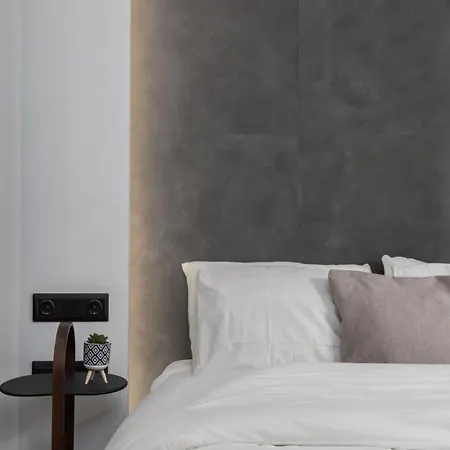 Black Frame - 5 Min From Metro * Thessaloniki
