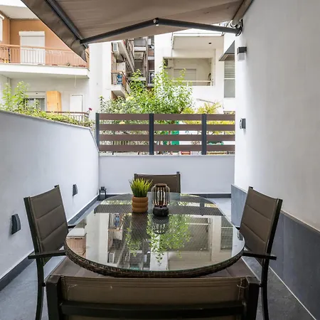 Apartment Black Frame - 5 Min From Metro *